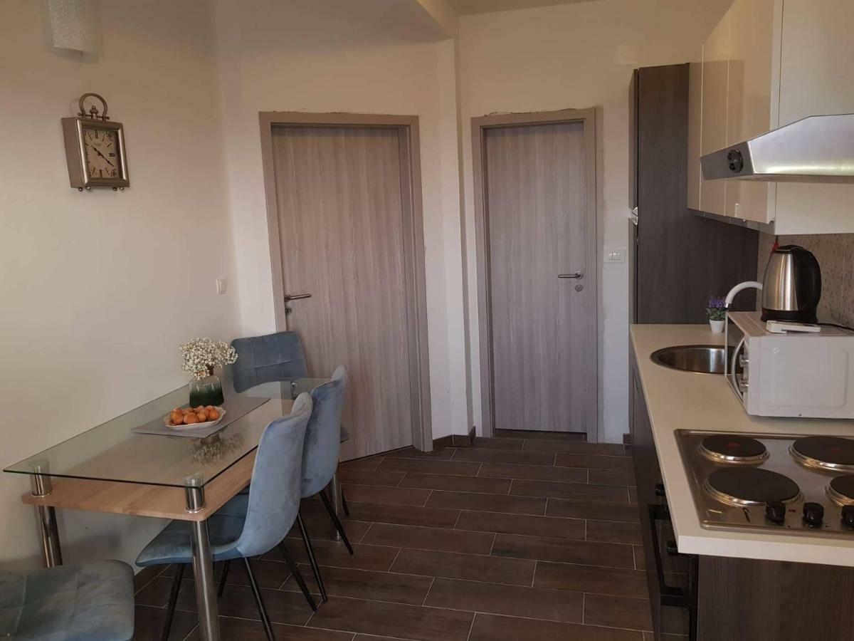 Apartmani Luce I Miho Nin Buitenkant foto