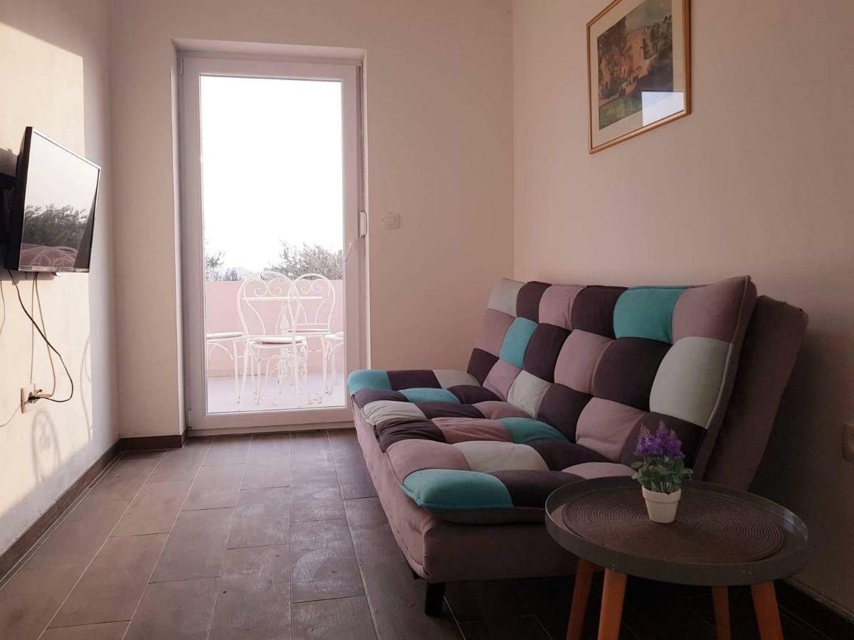 Apartmani Luce I Miho Nin Buitenkant foto
