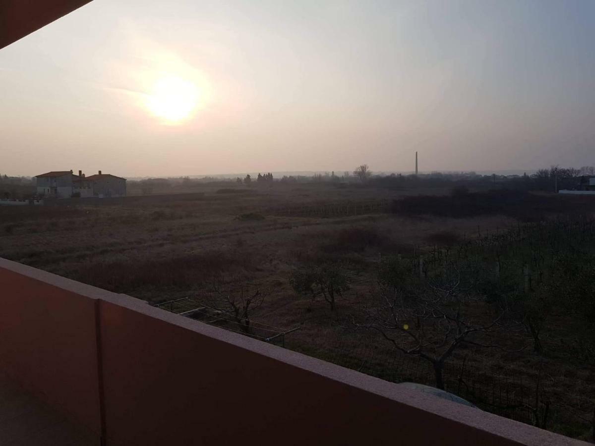 Apartmani Luce I Miho Nin Buitenkant foto