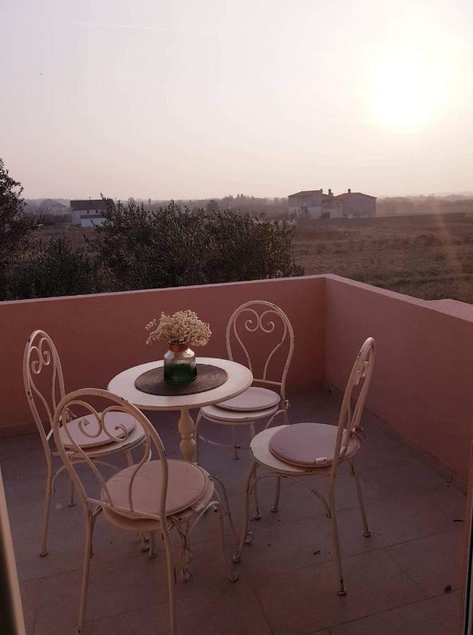 Apartmani Luce I Miho Nin Buitenkant foto